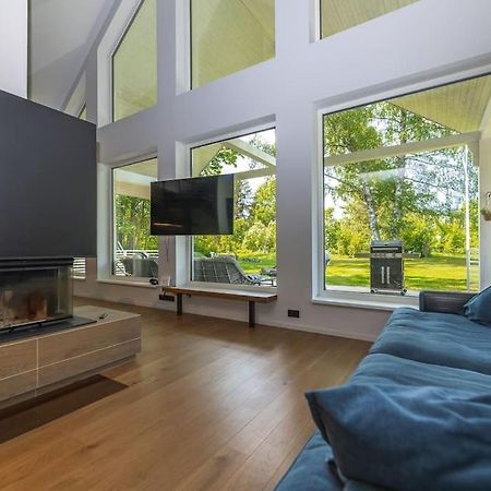 Modern Villa With Sauna & Hot Tub Hiiumaa Εξωτερικό φωτογραφία