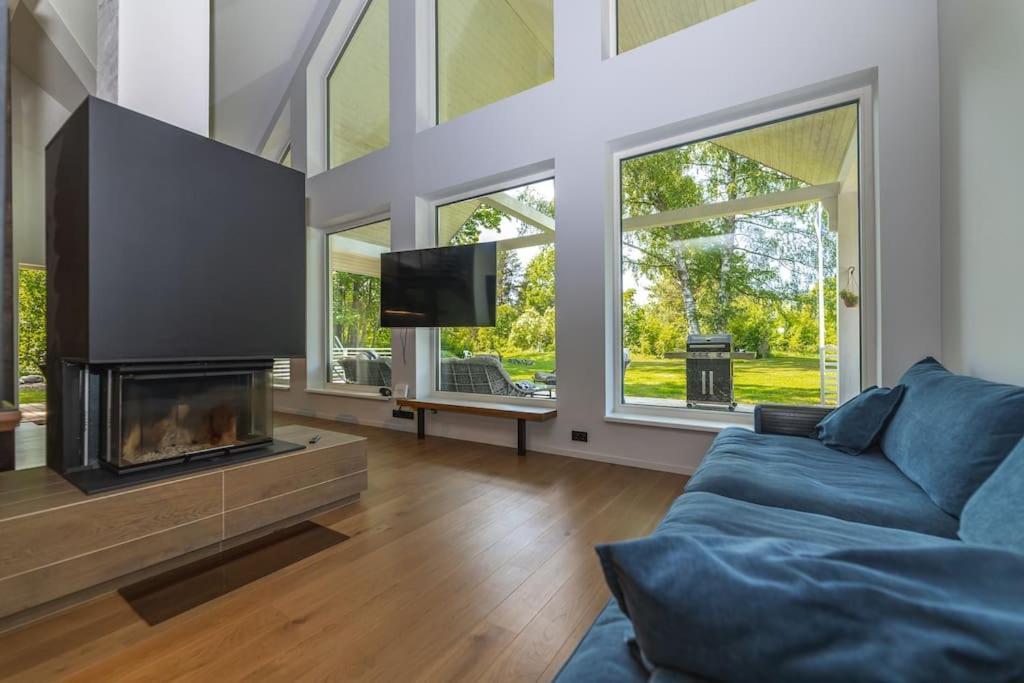 Modern Villa With Sauna & Hot Tub Hiiumaa Εξωτερικό φωτογραφία