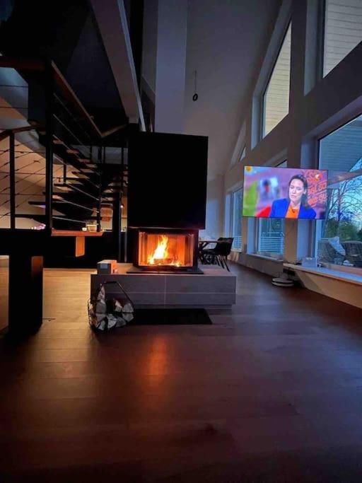 Modern Villa With Sauna & Hot Tub Hiiumaa Εξωτερικό φωτογραφία