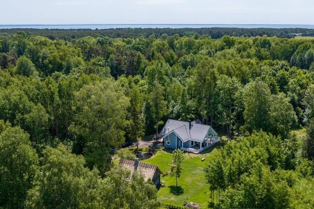 Modern Villa With Sauna & Hot Tub Hiiumaa Εξωτερικό φωτογραφία