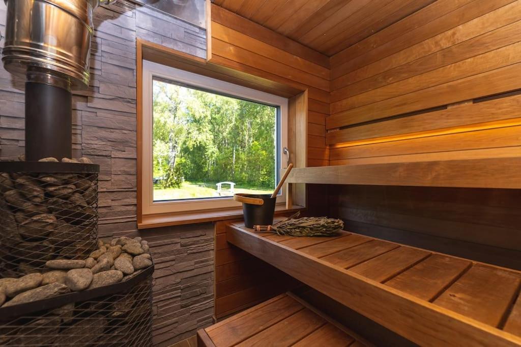 Modern Villa With Sauna & Hot Tub Hiiumaa Εξωτερικό φωτογραφία